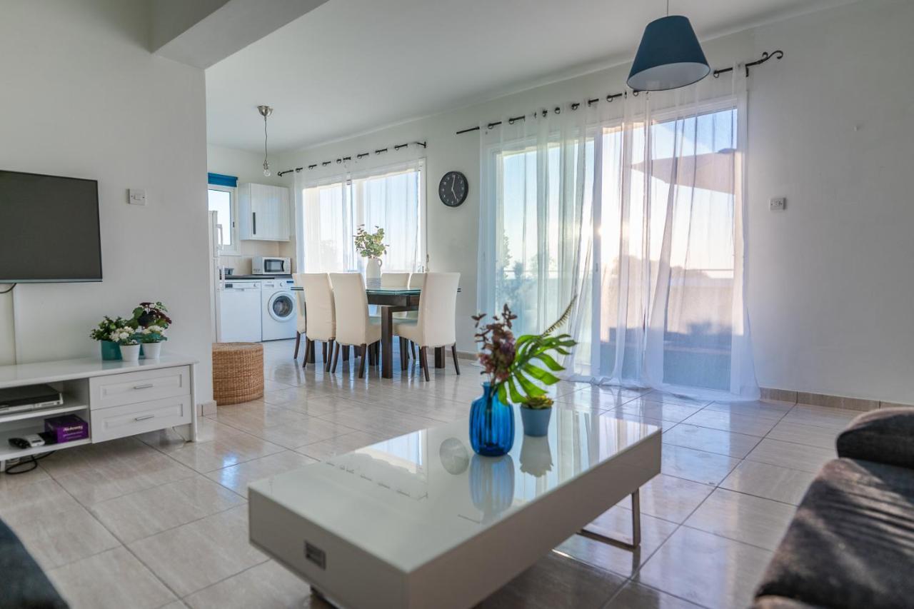 Makenzy Seaview Penthouse Lárnaca Exterior foto