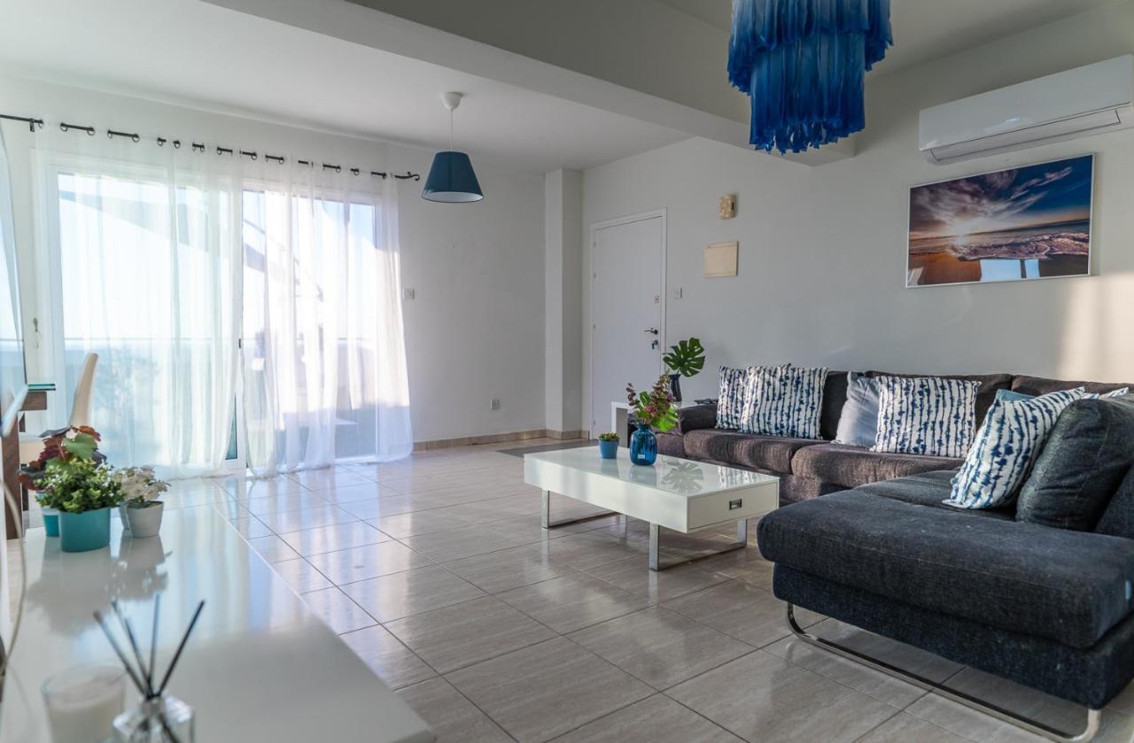 Makenzy Seaview Penthouse Lárnaca Exterior foto